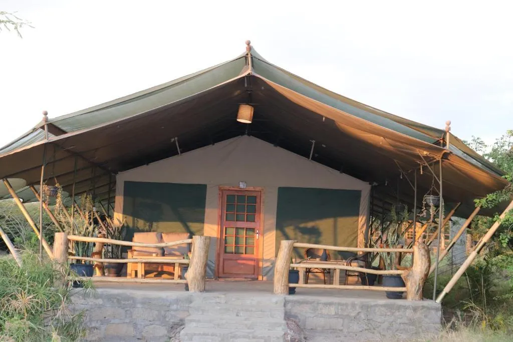 Mara Maisha Camp 2 Night Safari 34