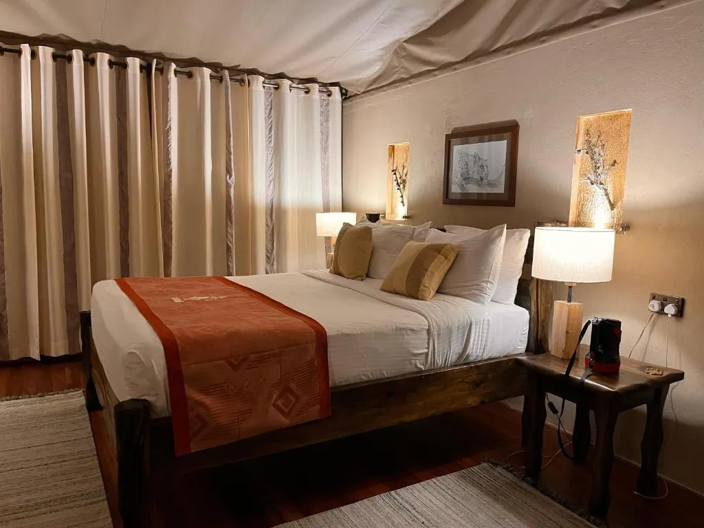 Ashnil Mara Camp 2 Night Safari 5