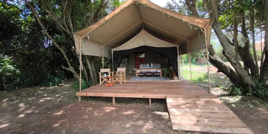 Julia's River Camp — VIP Camp 2 Night Safari 1