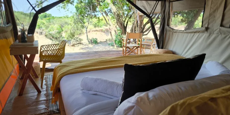 Julia's River Camp — VIP Camp 2 Night Safari 3