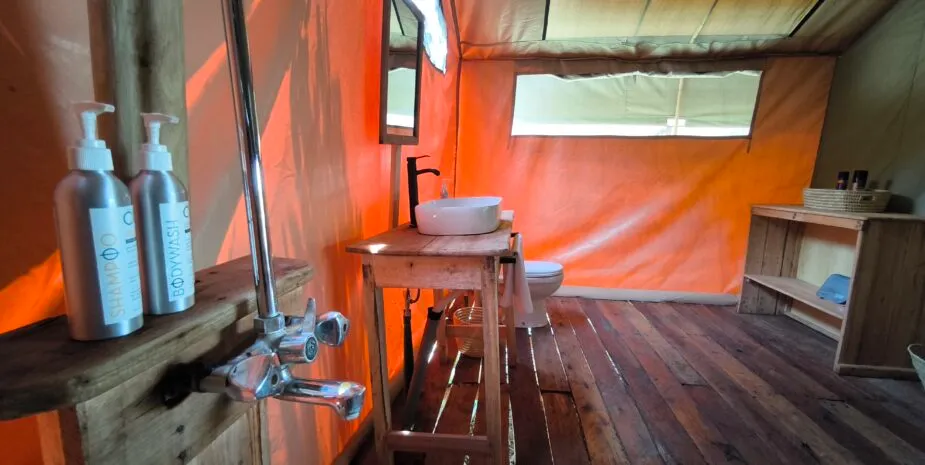 Julia's River Camp — VIP Camp 2 Night Safari 12
